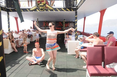 pirate yacht alanya