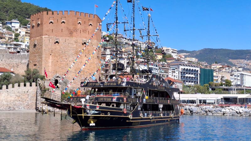 avsallar pirate ship tour