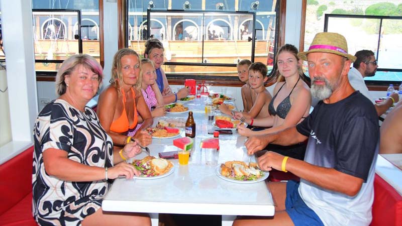 yacht tour in mahmutlar