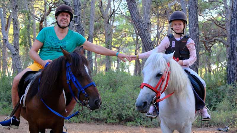 alanya horse riding with kids