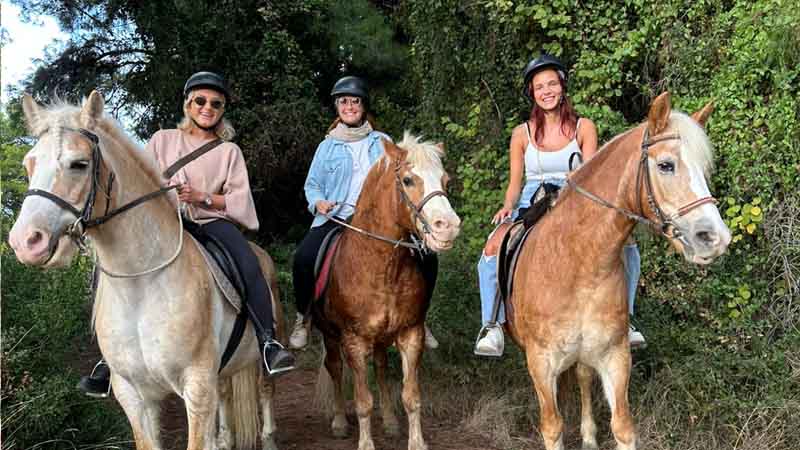 horse riding with family in alanya