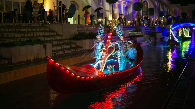 land of legends boat parade show