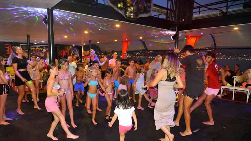 alanya family boat trip