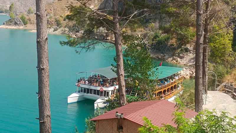 green canyon catamaran tour